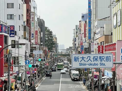 新大久保駅周辺の住みやすさは？交通アクセス・治安などから住み心地を解説