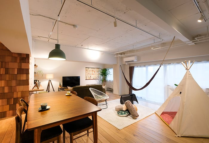 ティピーのあるリノベーションしたリビング