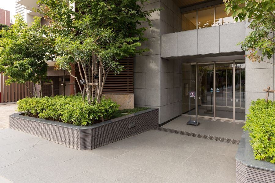 実は重要！マンションのエントランス徹底ガイド。安心して快適に暮らすための防犯機能や設備を紹介