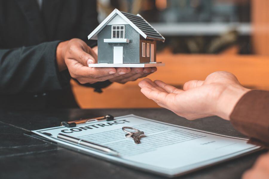 複雑な不動産売却の流れを解説！売却をスムーズに進めるためのポイントとは？